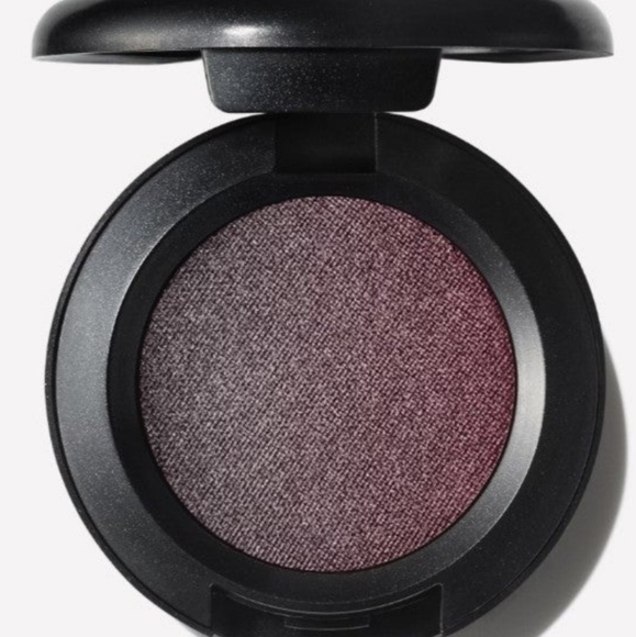 MAC Starry Night Frost Eye Shadow - Picture 3 of 10